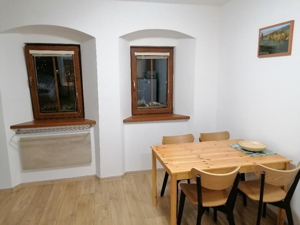 Apartmany Na Namesti Bozi Dar Exterior photo