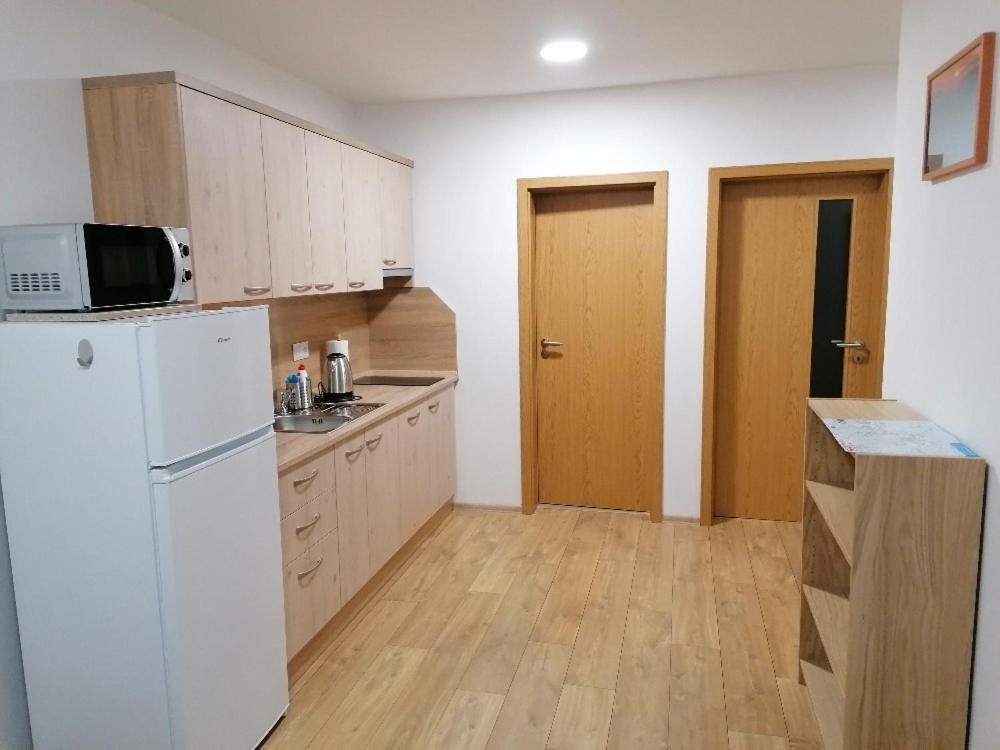Apartmany Na Namesti Bozi Dar Exterior photo