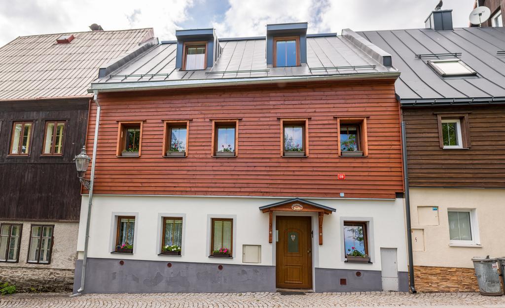 Apartmany Na Namesti Bozi Dar Exterior photo